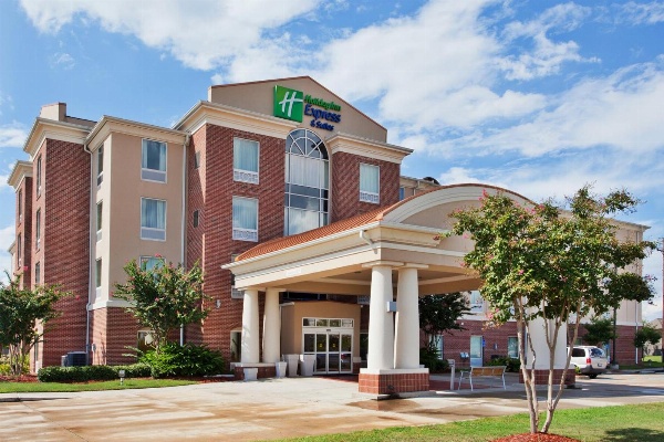 Holiday Inn Express & Suites Baton Rouge East image 1