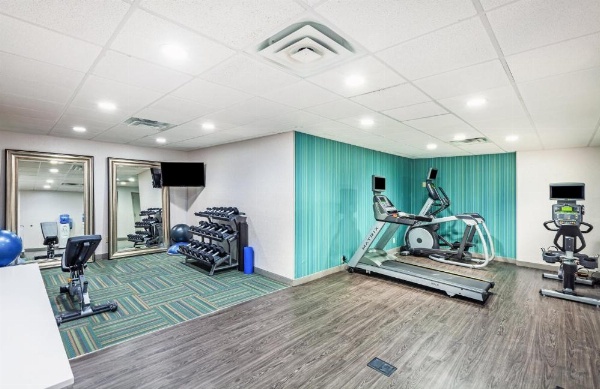Holiday Inn Express & Suites Baton Rouge East image 21