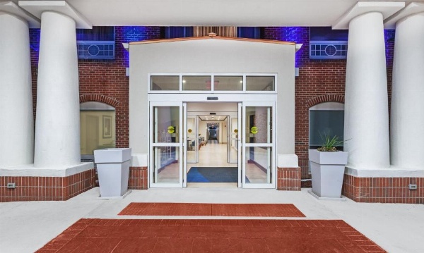 Holiday Inn Express & Suites Baton Rouge East image 9
